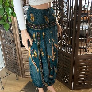 128 HAREM PANTS OR DRESS.